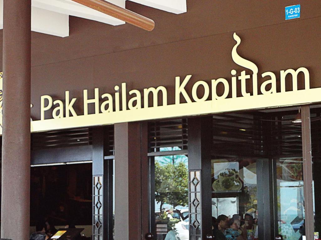 Hotel Suria Port Dickson Kültér fotó