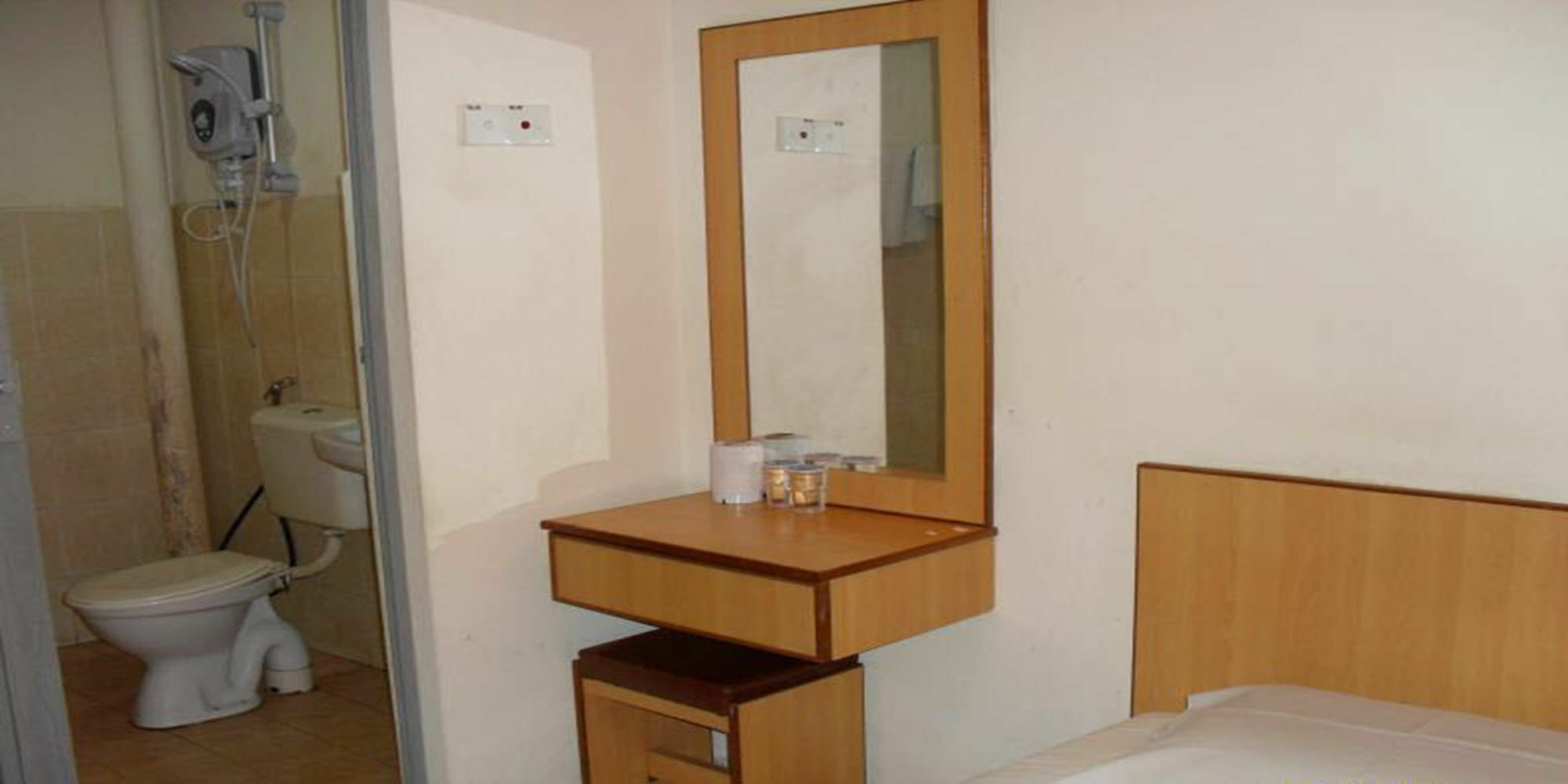 Hotel Suria Port Dickson Kültér fotó